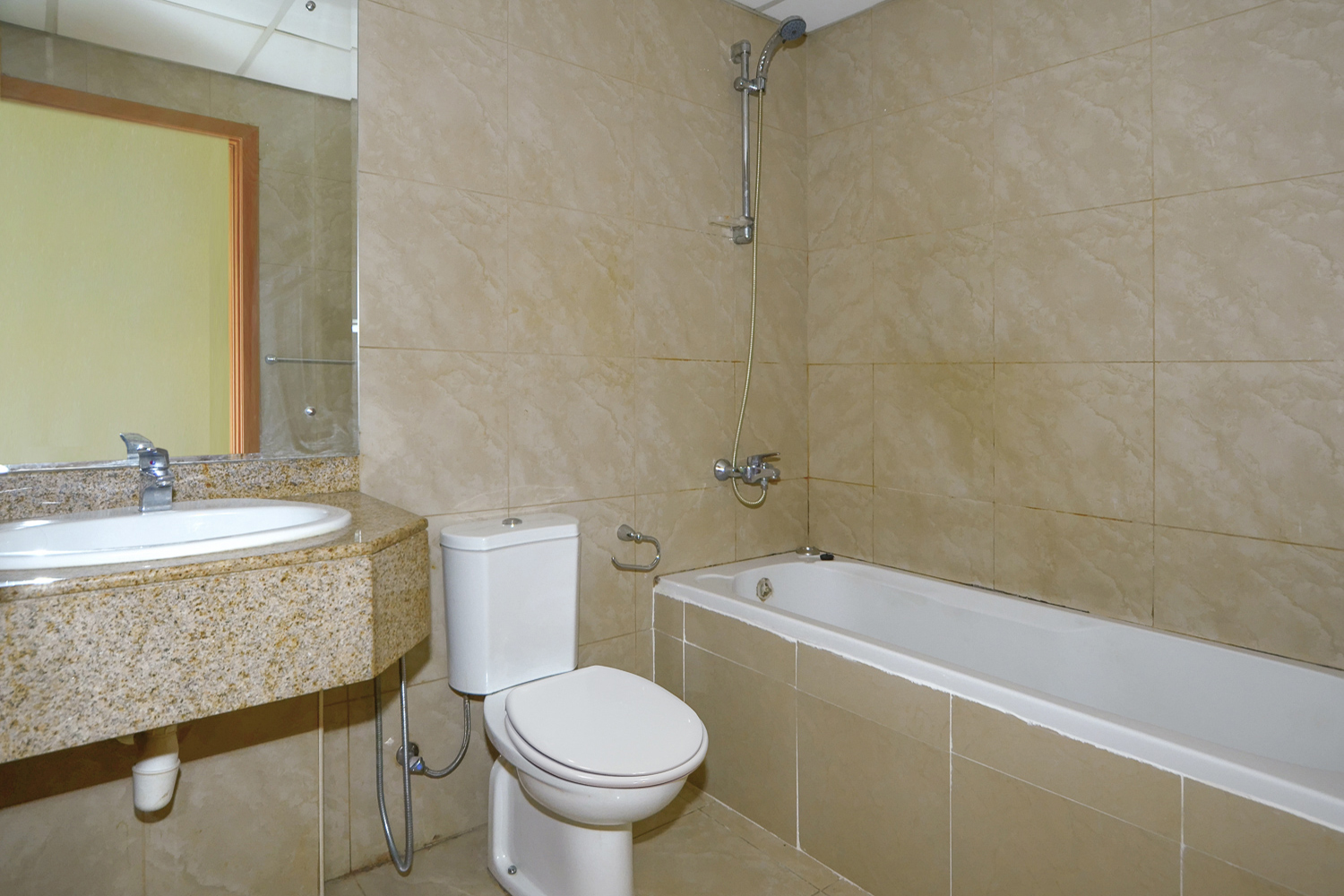 1 Bedroom Apartment in Marina Crown