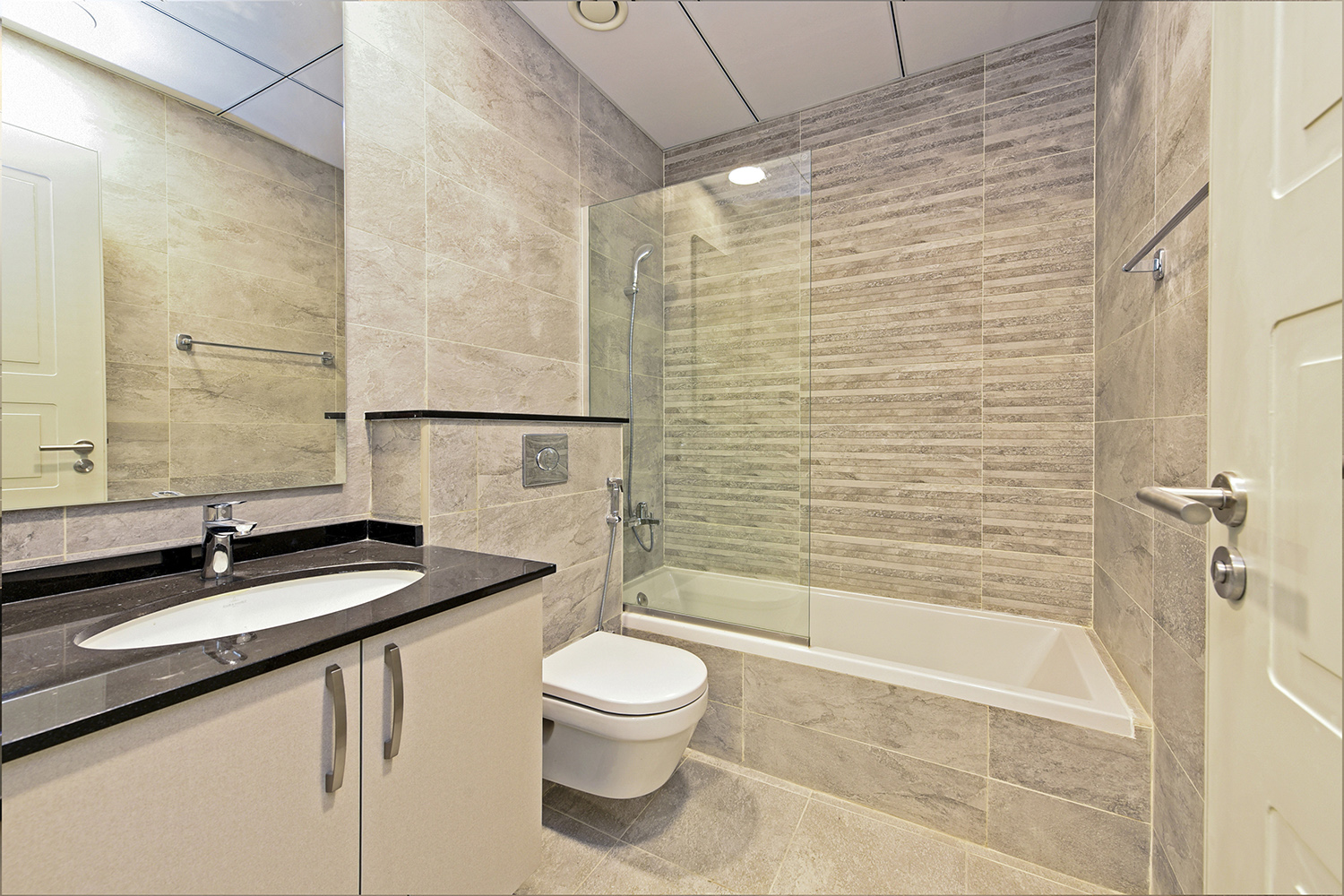 2 Bedrooms Apartment in The Polo Residence