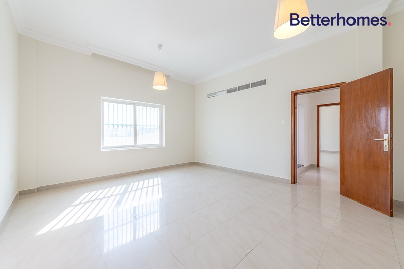6 Bedrooms Villa in Al Quoz 1