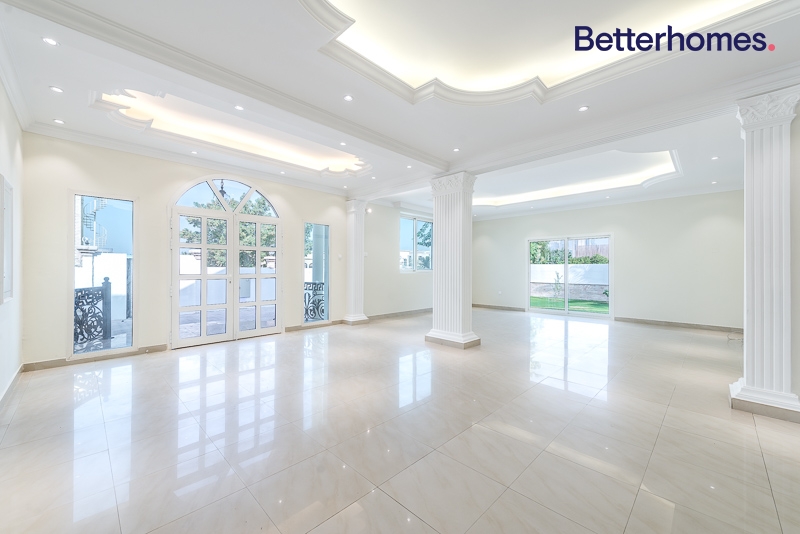 6 Bedrooms Villa in Al Quoz 1