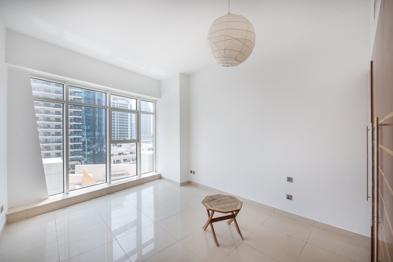 2 Bedrooms Apartment in Trident Bayside