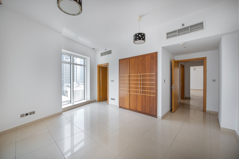 2 Bedrooms Apartment in Trident Bayside