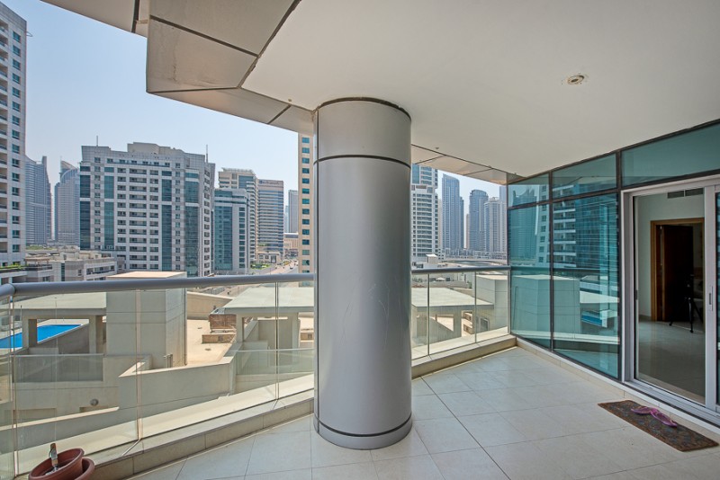 2 Bedrooms Apartment in Trident Bayside