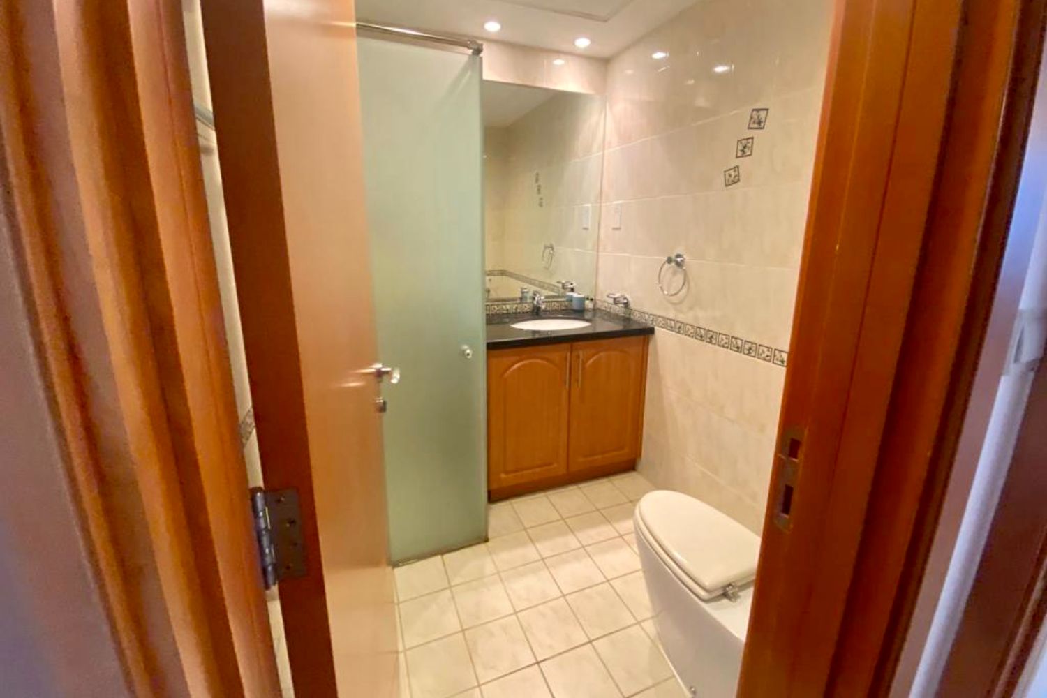 2 Bedrooms Apartment in The Waves Tower A