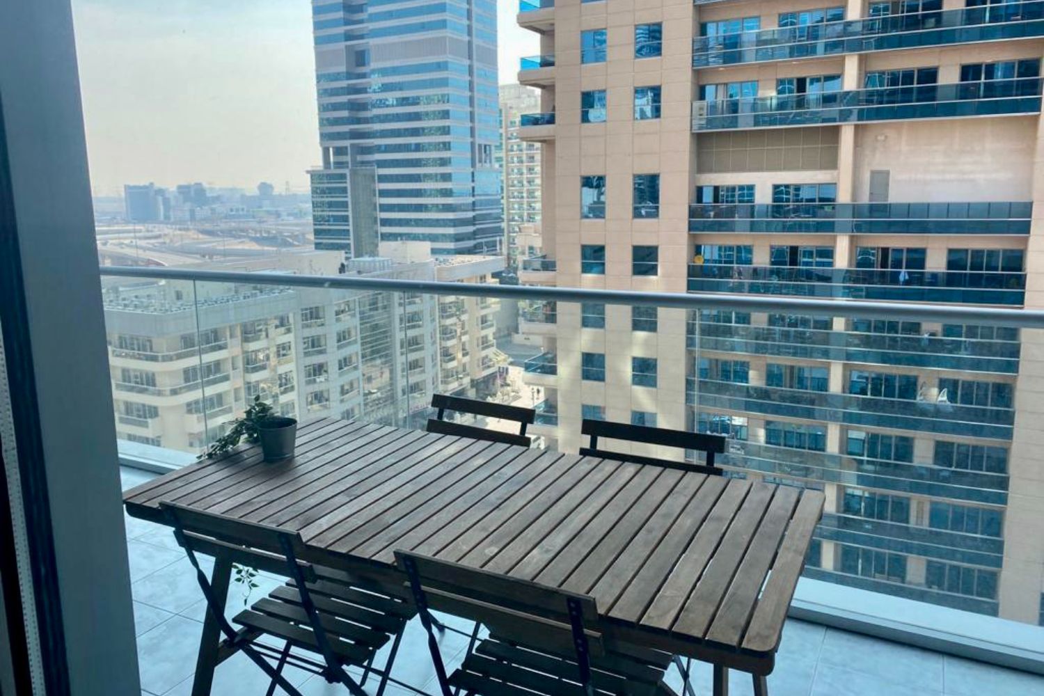 2 Bedrooms Apartment in The Waves Tower A
