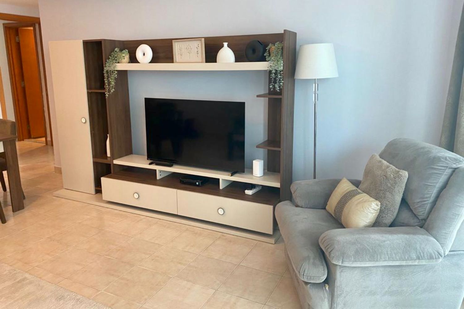 2 Bedrooms Apartment in The Waves Tower A