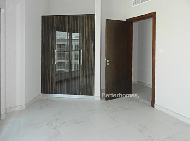 2 Bedrooms Apartment in MAG 535