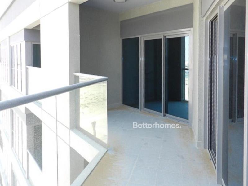 2 Bedrooms Apartment in MAG 535