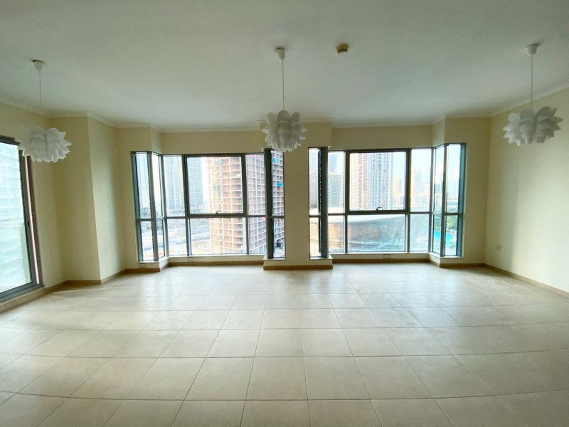 Burj Khalifa view | Spacious layout | Available