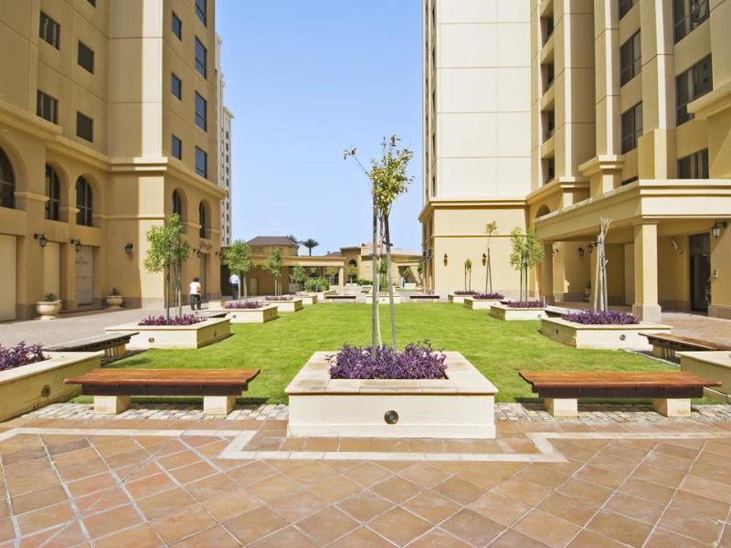 2 Bedrooms Apartment in Amwaj 4