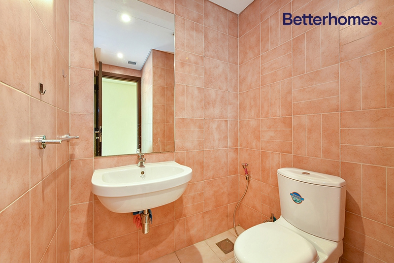 1 Bedroom Villa in Mediterranean Townhouse