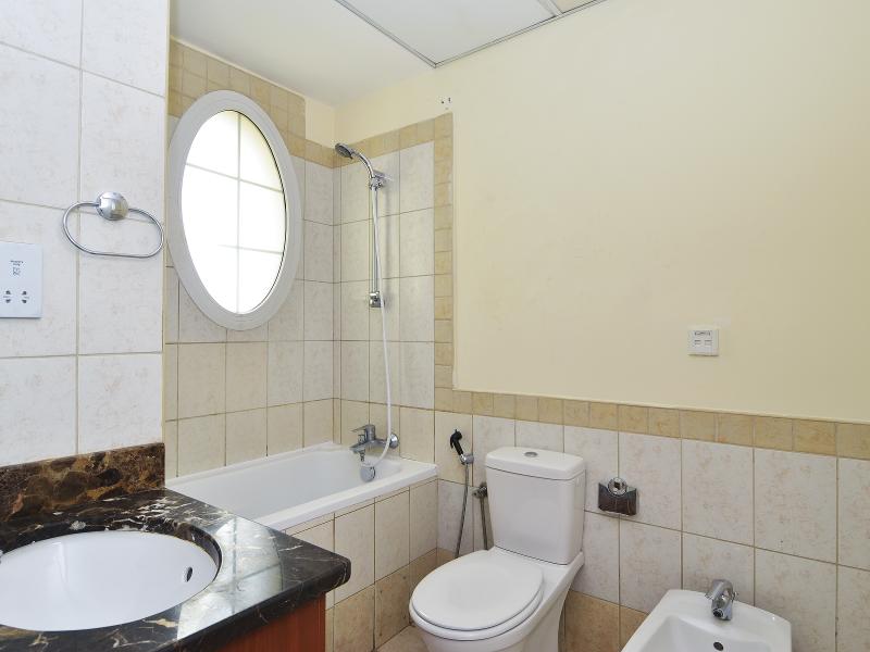 2 Bedrooms Villa in Springs 8