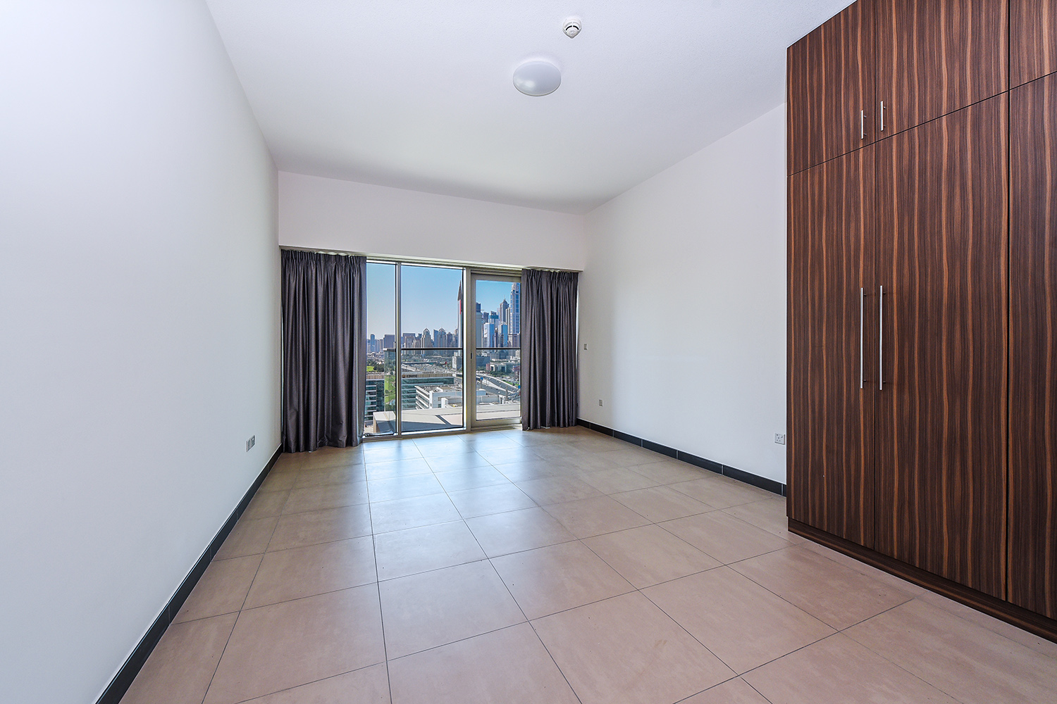 2 Bedrooms Apartment in The Onyx Tower 2