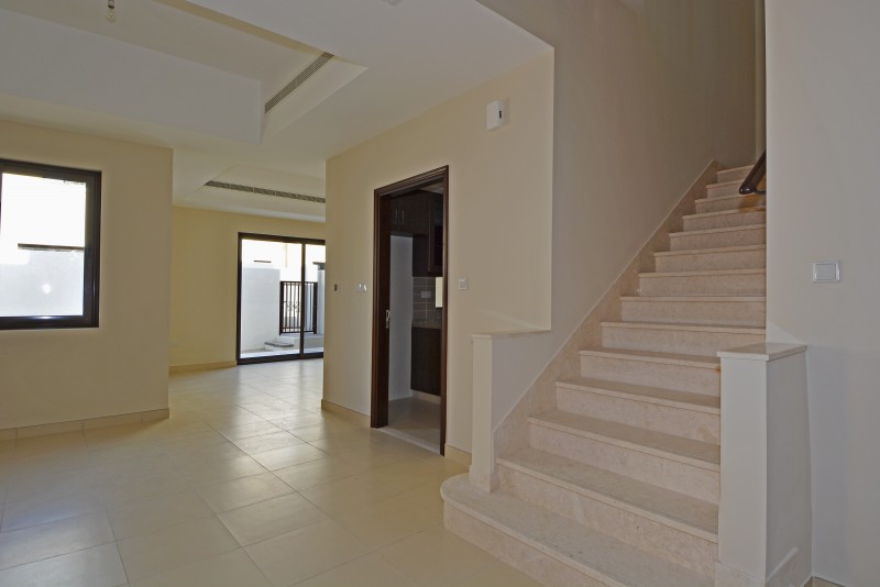 3 Bedrooms Villa in Mira 3