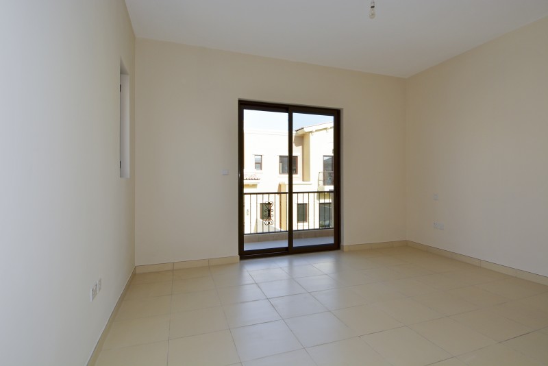3 Bedrooms Villa in Mira 3