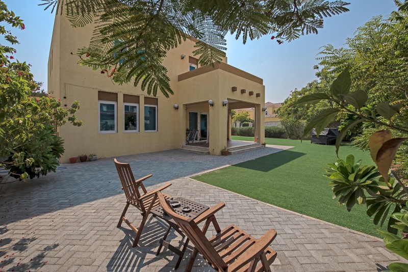 3 Bedrooms Villa in District 1 Regional