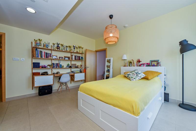 2 Bedrooms Apartment in Building A
