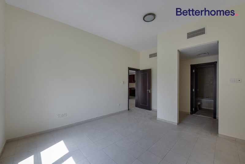 1 Bedroom Apartment in Building 38 to Building 107
