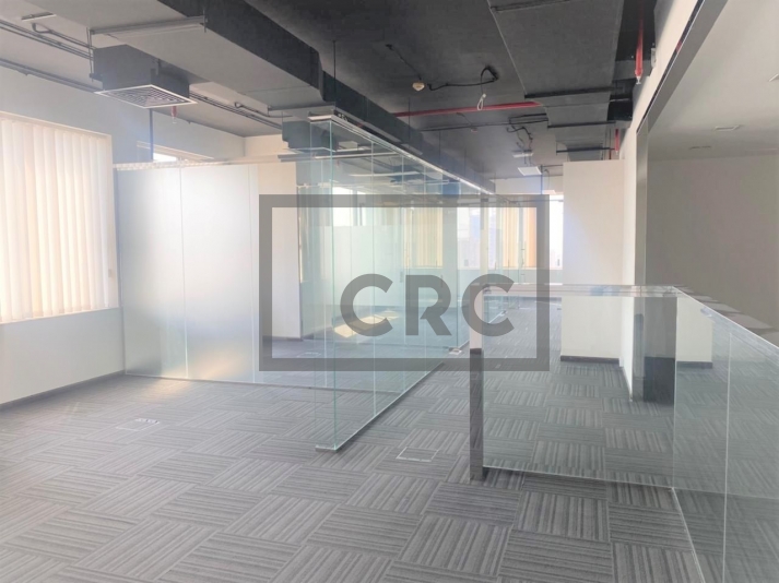 office space for rent in business central in dubai media city: fitted | chiller free | high floor |tecom dda fz | bhm-r-172906. built up area 8,677 sq.ft and price 2,039,062 aed yearly. contact us to enquire about this property or book a viewing today! | 5