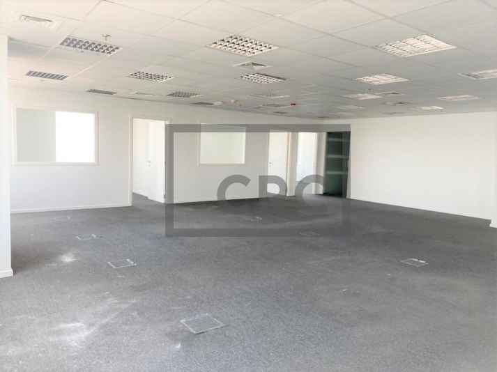 office space for rent in business central in dubai media city: fitted | chiller free | high floor |tecom dda fz | bhm-r-172906. built up area 8,677 sq.ft and price 2,039,062 aed yearly. contact us to enquire about this property or book a viewing today! | 0