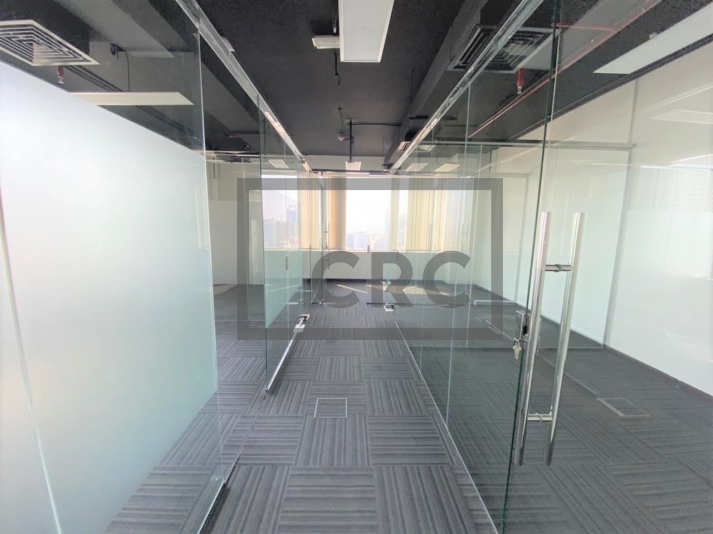 office space for rent in business central in dubai media city: fitted | chiller free | high floor |tecom dda fz | bhm-r-172906. built up area 8,677 sq.ft and price 2,039,062 aed yearly. contact us to enquire about this property or book a viewing today! | 11