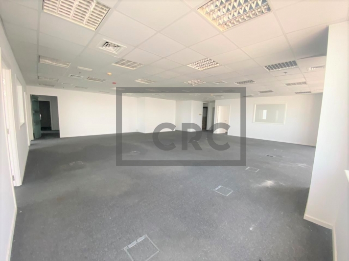 office space for rent in business central in dubai media city: fitted | chiller free | high floor |tecom dda fz | bhm-r-172906. built up area 8,677 sq.ft and price 2,039,062 aed yearly. contact us to enquire about this property or book a viewing today! | 3