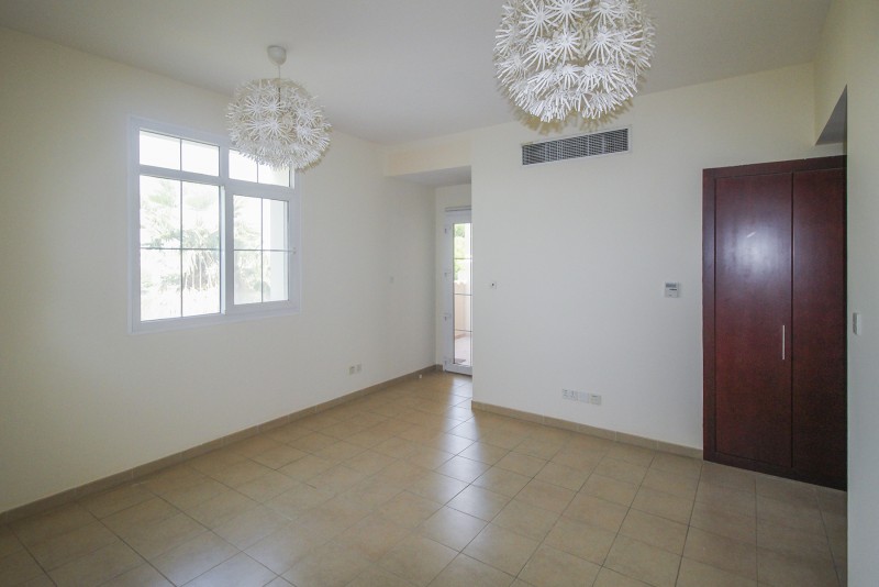 3 Bedrooms Villa in Al Reem 2