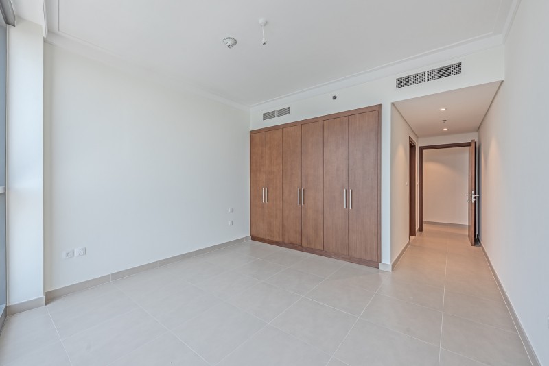 3 Bedrooms Apartment in Dubai Creek Residence Tower 2 South