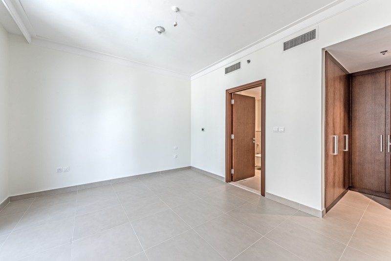 3 Bedrooms Apartment in Dubai Creek Residence Tower 2 South