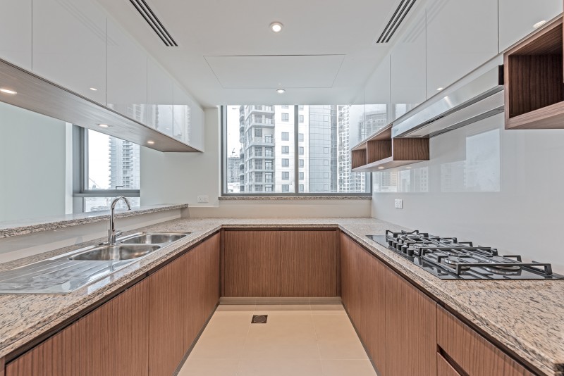3 Bedrooms Apartment in Dubai Creek Residence Tower 2 South