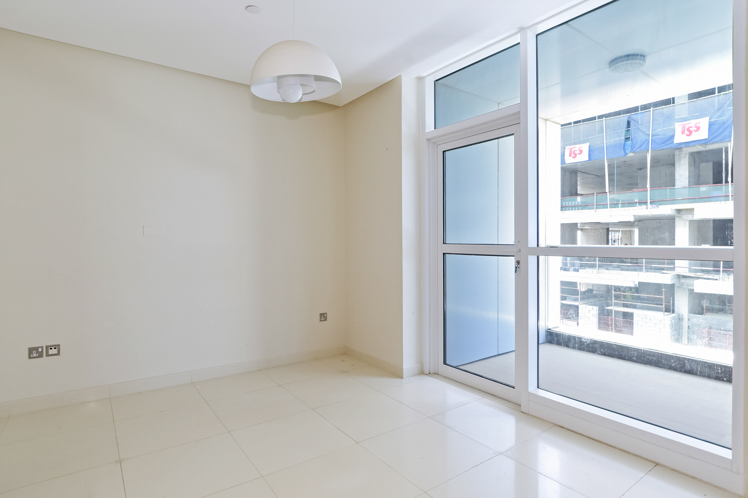 3 Bedrooms Apartment in 23 Marina