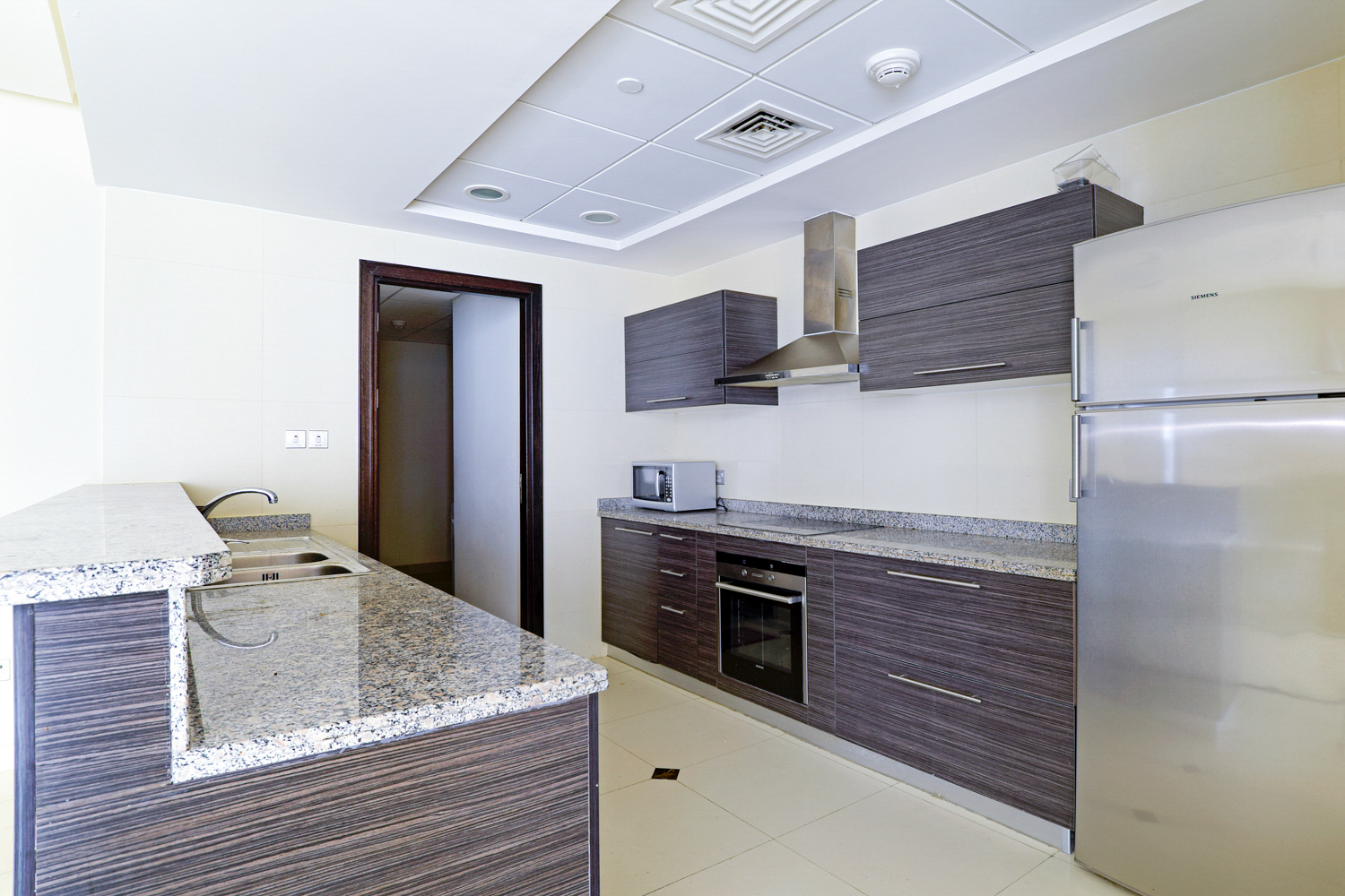 3 Bedrooms Apartment in 23 Marina
