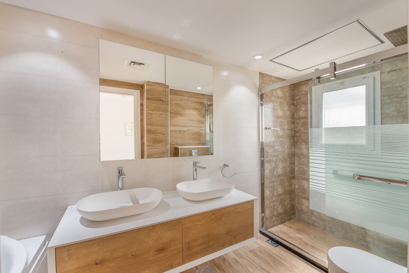 3 Bedrooms Villa in Zulal 1