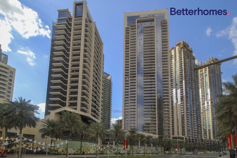 2 Bedrooms Apartment in Boulevard Crescent 1