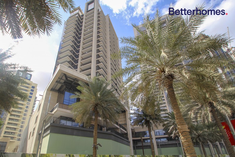 2 Bedrooms Apartment in Boulevard Crescent 1