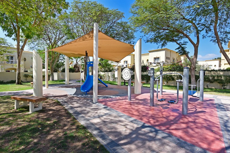 3 Bedrooms Villa in Springs 2