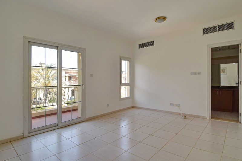 3 Bedrooms Villa in Springs 2