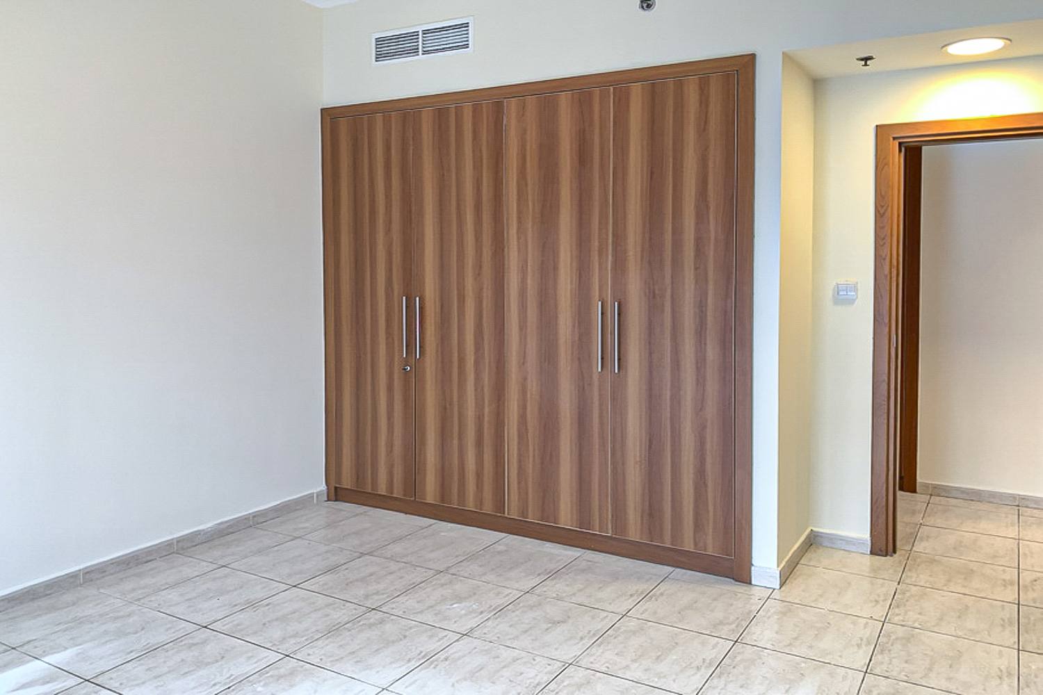 1 Bedroom Apartment in Skycourts Tower D