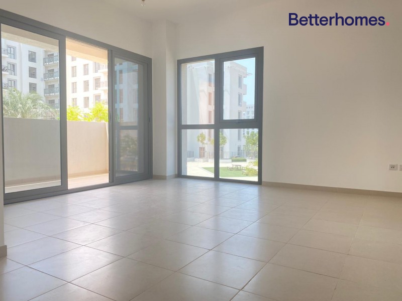3 Bedrooms Apartment in Zahra Apartments 1A