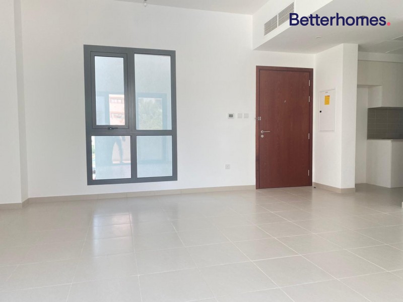 3 Bedrooms Apartment in Zahra Apartments 1A