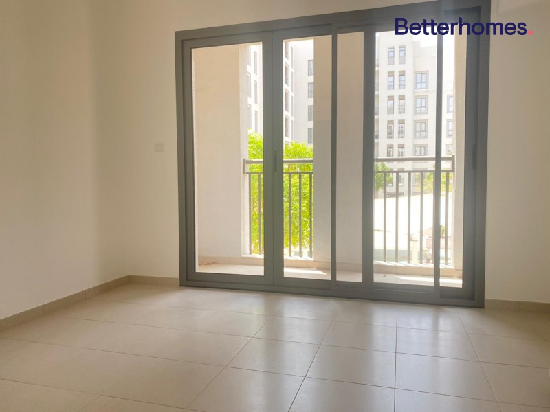 3 Bedrooms Apartment in Zahra Apartments 1A