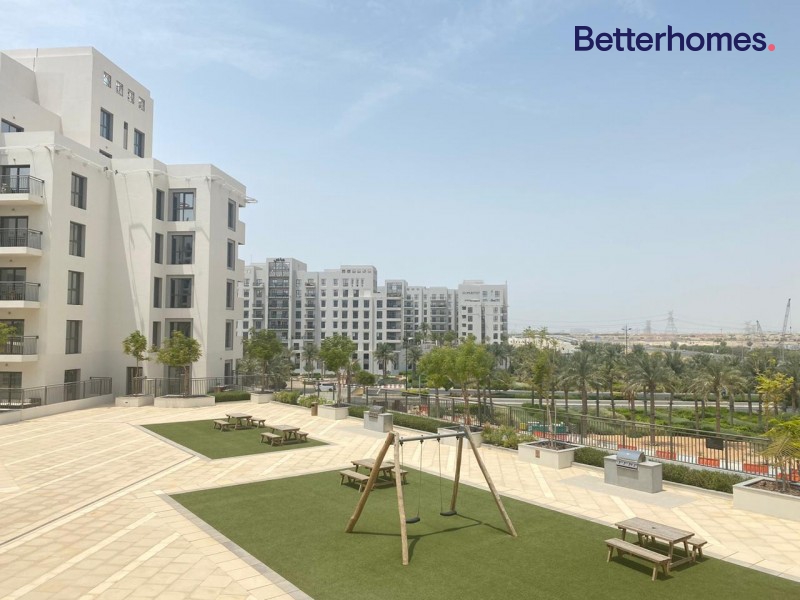 3 Bedrooms Apartment in Zahra Apartments 1A