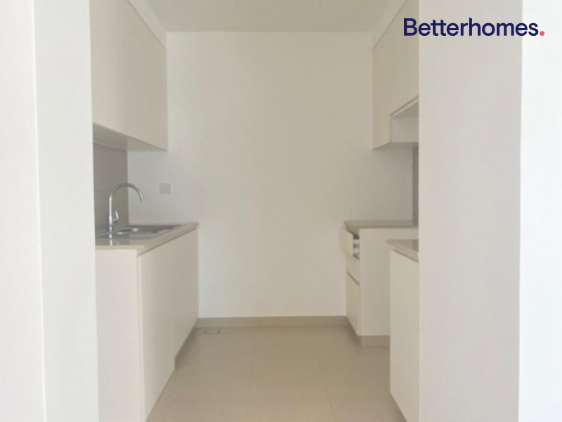 3 Bedrooms Apartment in Zahra Apartments 1A