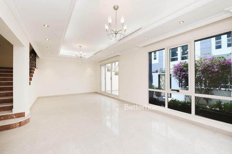 4 Bedrooms Villa in AGH Villas
