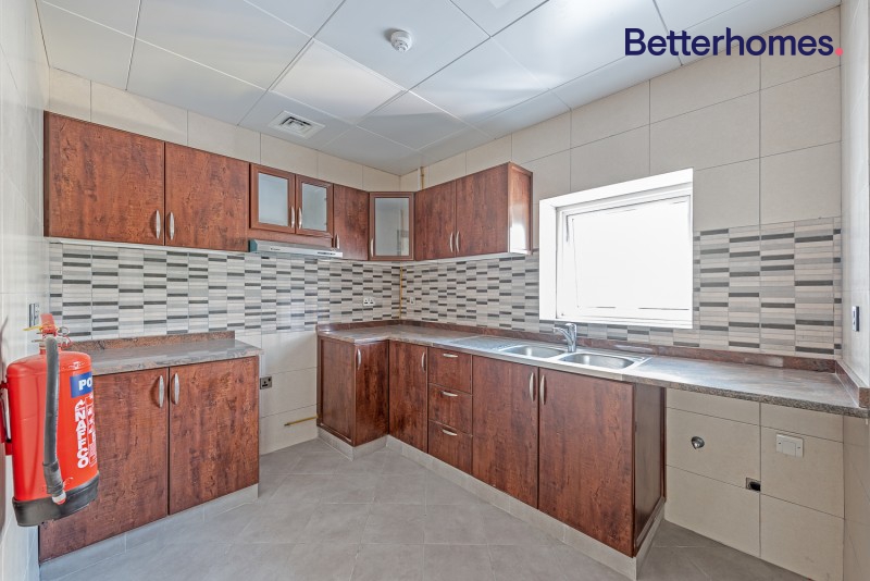 2 Bedrooms Apartment in Amena 15 Building