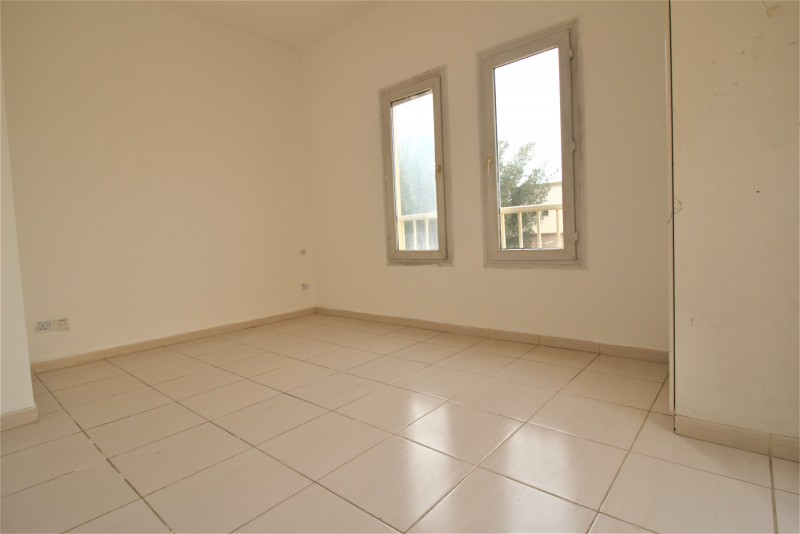 2 Bedrooms Villa in Springs 10