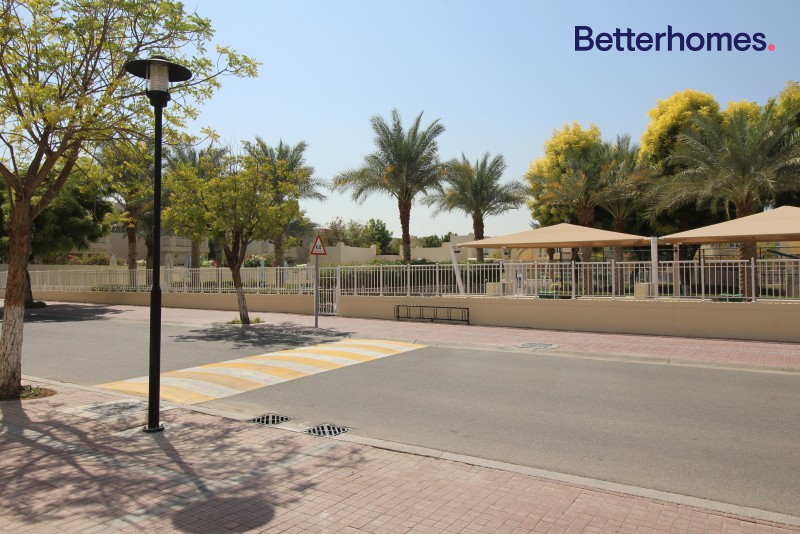 2 Bedrooms Villa in Springs 10