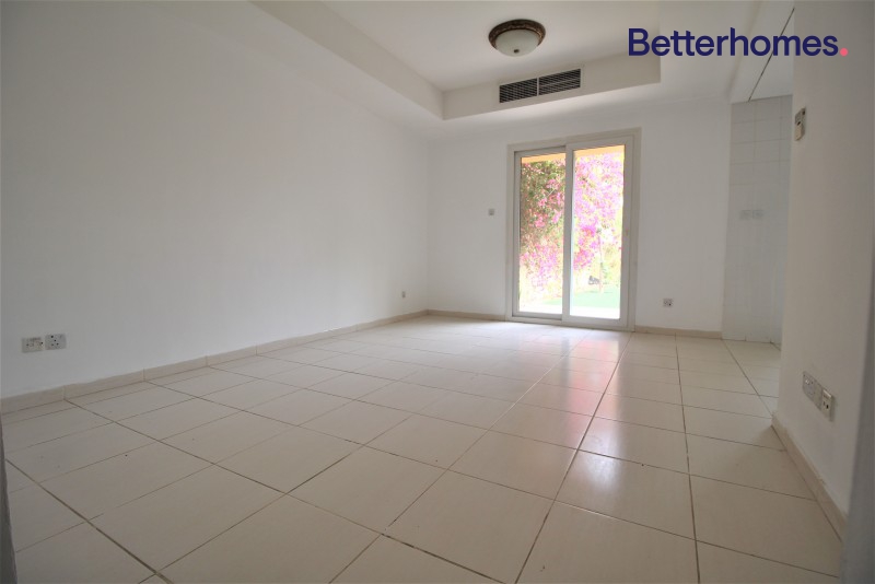 2 Bedrooms Villa in Springs 10