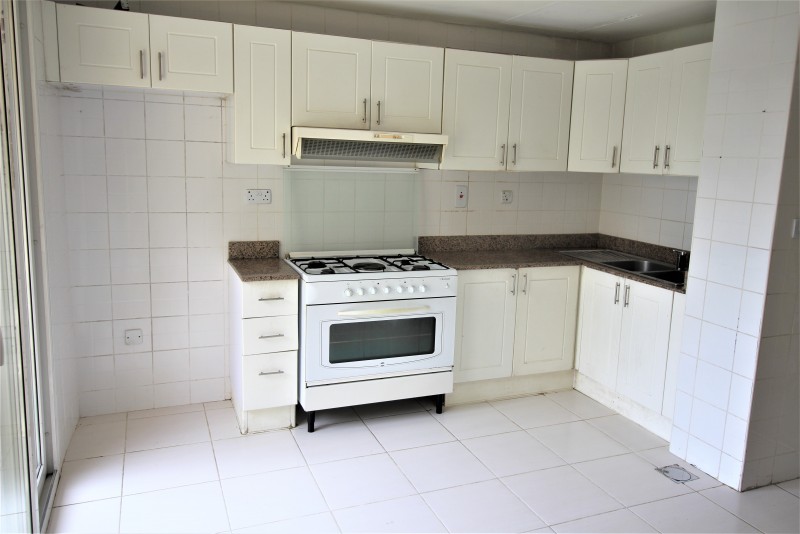 2 Bedrooms Villa in Springs 10