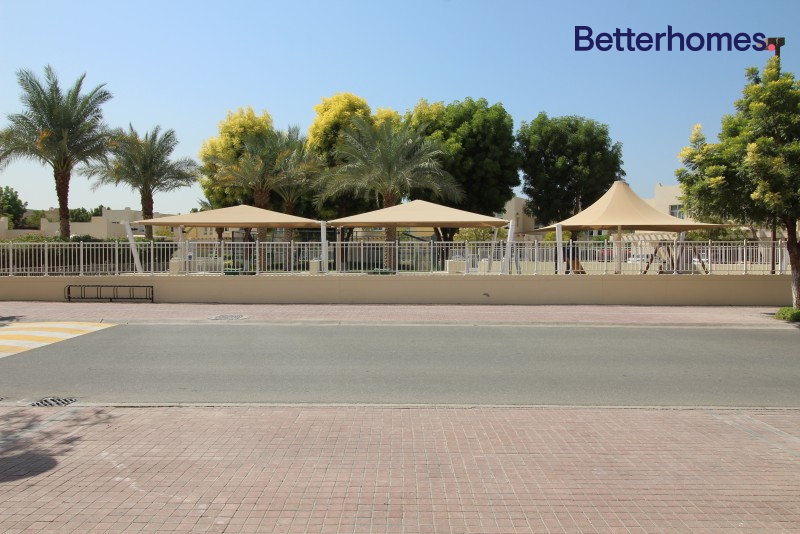 2 Bedrooms Villa in Springs 10